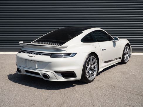 Used 2024 Porsche 911 Turbo S w/ 911 Turbo Sportdesign Package AWD/4WD image 24
