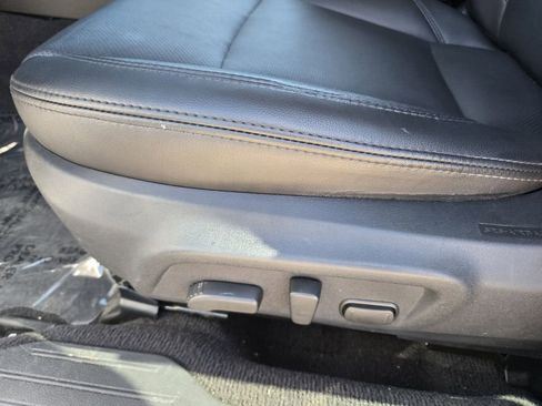 Used 2018 Subaru Outback 3.6R Limited image 25