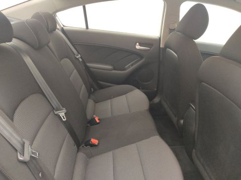 Used 2018 Kia Forte LX image 19