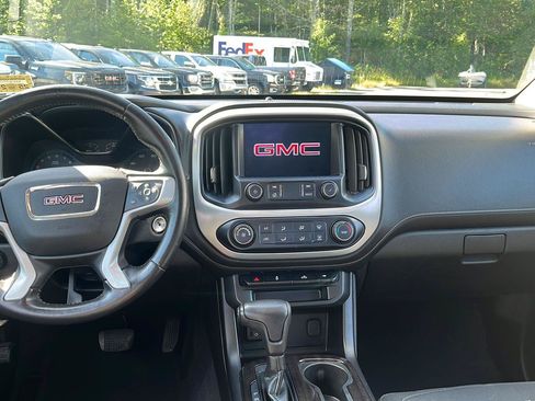 Used 2019 GMC Canyon SLE AWD/4WD image 11