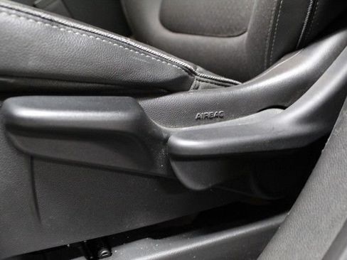 Used 2024 Buick Encore GX Preferred FWD image 17