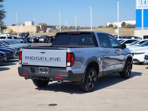 New 2026 Honda Ridgeline Black Edition image 3