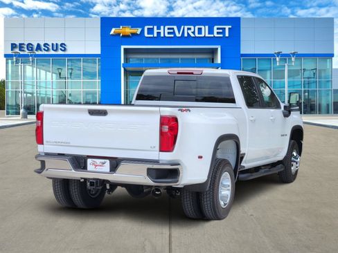 New 2026 Chevrolet Silverado 3500 LT AWD/4WD image 4