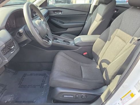 Certified 2023 Honda Accord EX image 17