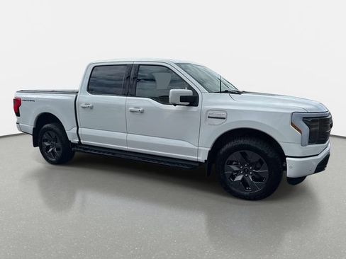 Used 2022 Ford F150 Lightning Lariat w/ Equipment Group 511A High AWD/4WD image 7