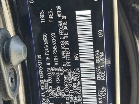 Used 2024 Toyota 4Runner Limited AWD/4WD image 25