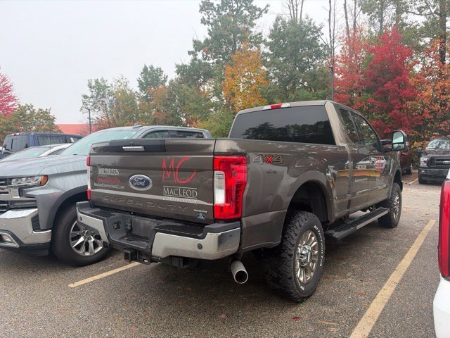 Used 2017 Ford F250 XLT w/ XLT Premium Package AWD/4WD image 4