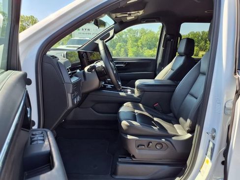 Used 2025 Chevrolet Tahoe LT AWD/4WD image 37