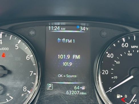 Used 2017 Nissan Rogue S image 40