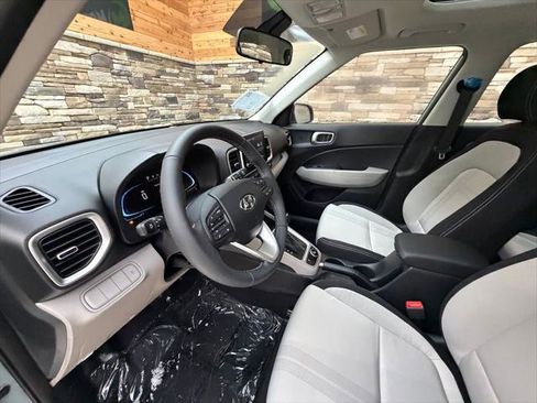 New 2026 Hyundai Venue SEL image 10