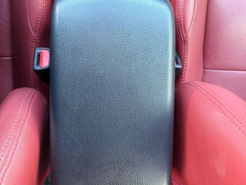 Used 2018 Toyota RAV4 XLE AWD/4WD image 28