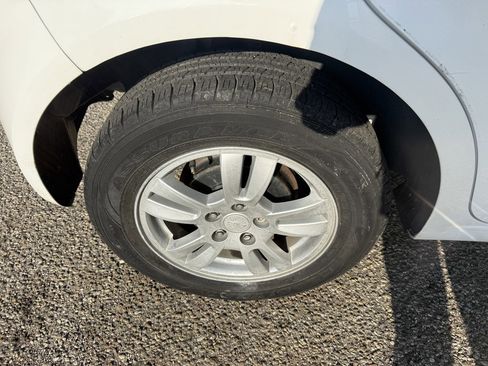 Used 2016 Chevrolet Sonic LT image 8