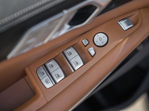 Used 2020 BMW X7 xDrive40i w/ Premium Package image 45