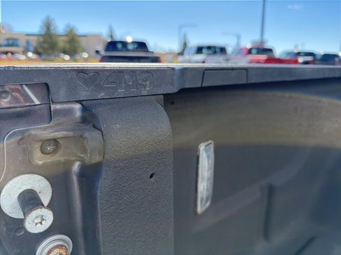 Used 2020 Jeep Gladiator Overland image 8