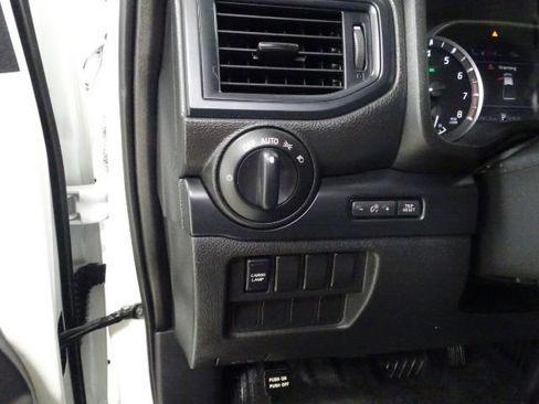 Used 2021 Nissan Titan S w/ S Utility Package image 23