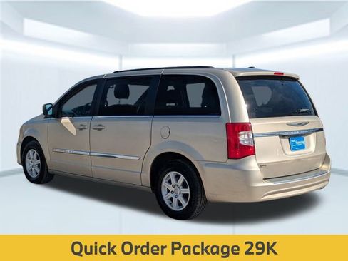 Used 2012 Chrysler Town & Country Touring w/ Entertainment Group #1 image 4