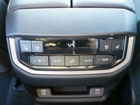 New 2026 Lexus TX 500h AWD image 11