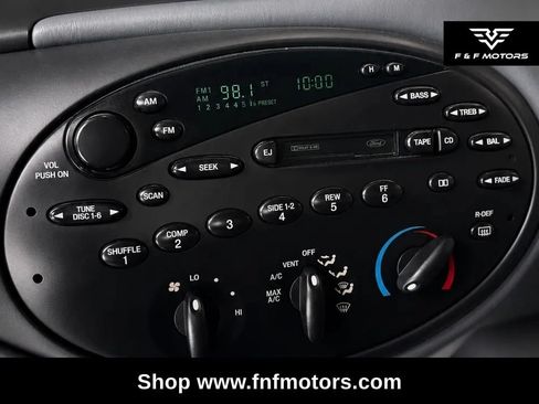 Used 1998 Ford Taurus LX FWD image 16