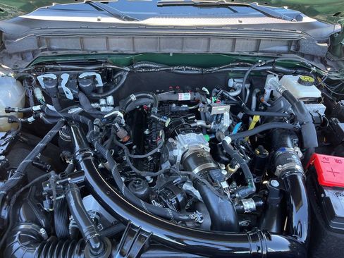 Used 2023 Ford Bronco Wildtrak image 13