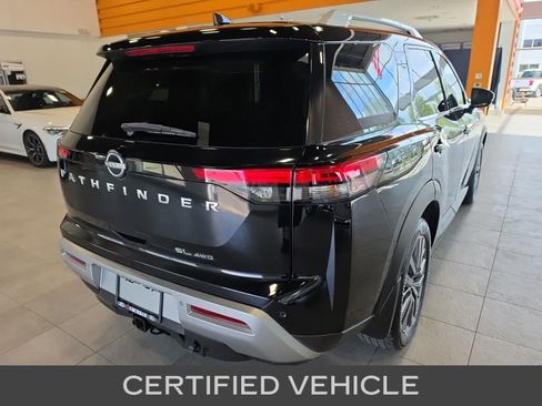 Used 2022 Nissan Pathfinder SL AWD/4WD image 8