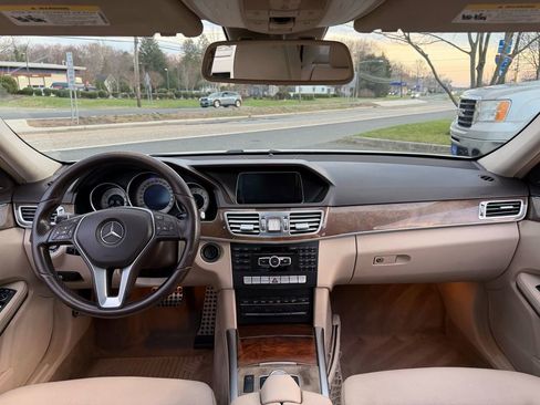 Used 2015 Mercedes-Benz E 350 4MATIC image 11