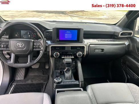 Certified 2024 Toyota Tacoma SR5 AWD/4WD image 14