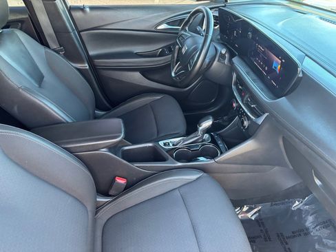Used 2025 Buick Encore GX Preferred image 13