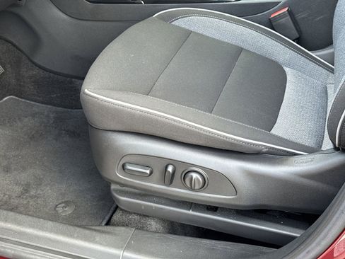 Used 2024 Chevrolet TrailBlazer LT w/ Convenience Package image 17