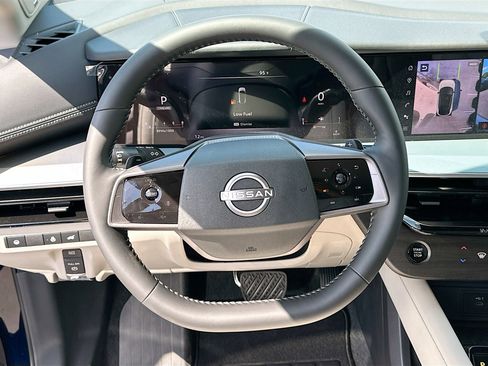 New 2025 Nissan Murano SL image 7