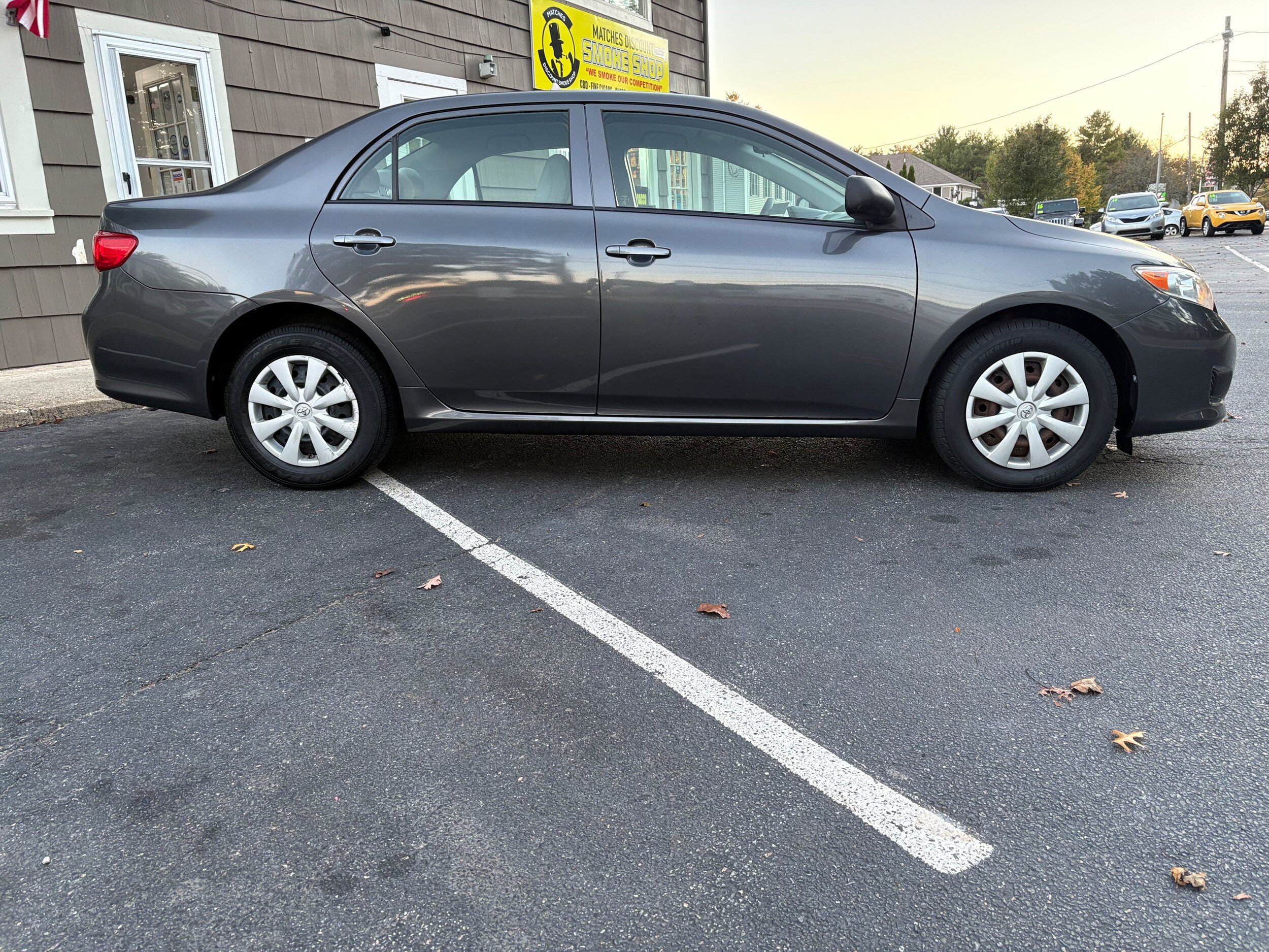 Used 2010 Toyota Corolla LE w/ All Weather Guard Pkg FWD image 4
