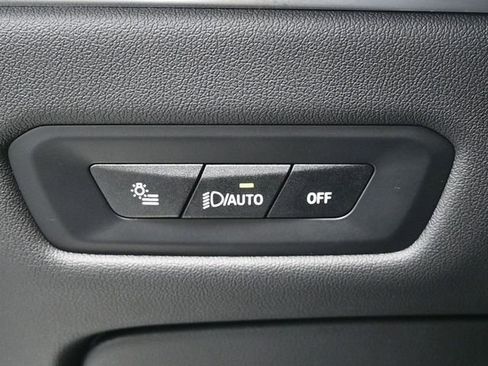 Used 2025 BMW X5 xDrive40i image 11