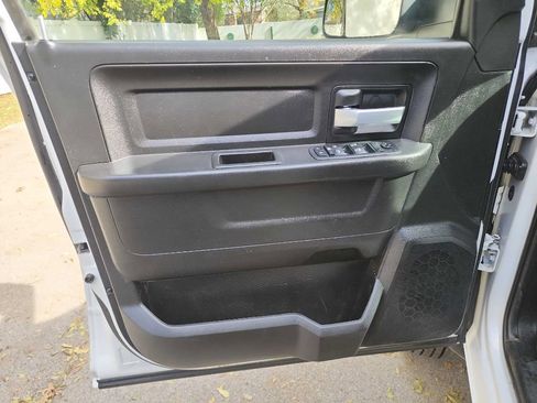 Used 2019 RAM 5500 Tradesman w/ Chrome Appearance Group image 14