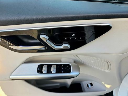 New 2026 Mercedes-Benz GLC 300 4MATIC image 21