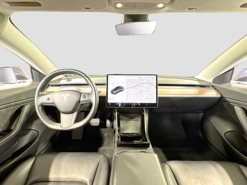 Used 2018 Tesla Model 3 Long Range image 15