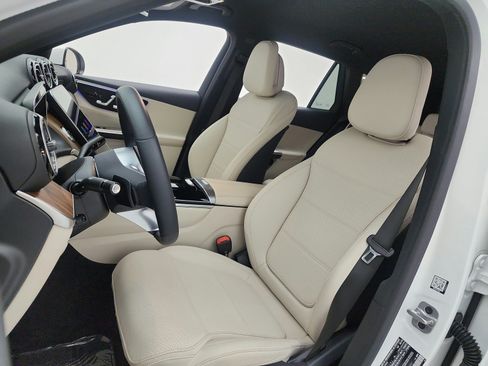 Certified 2026 Mercedes-Benz GLC 300 image 10