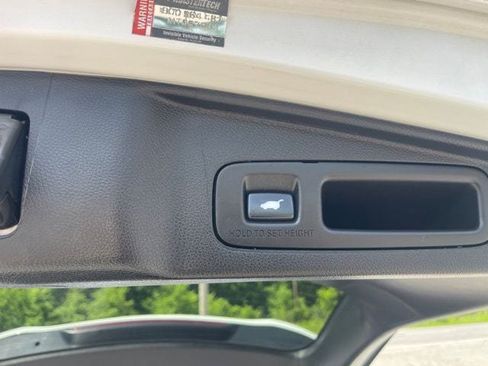 Used 2022 Honda CR-V EX-L image 17