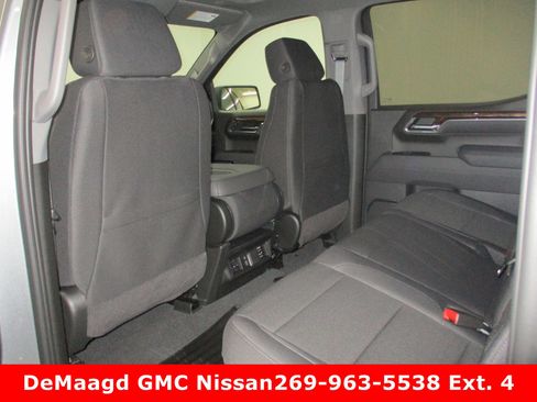 New 2026 GMC Sierra 1500 Elevation image 18