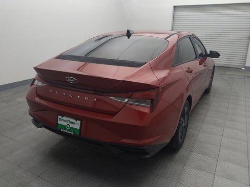 Used 2021 Hyundai Elantra SEL w/ Convenience Package image 7