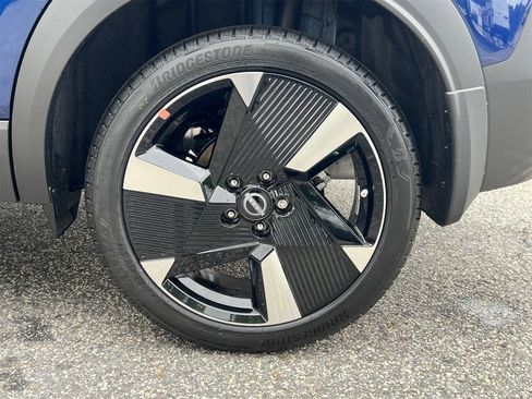 New 2025 Nissan Kicks SR w/ SR Premium Package FWD image 29