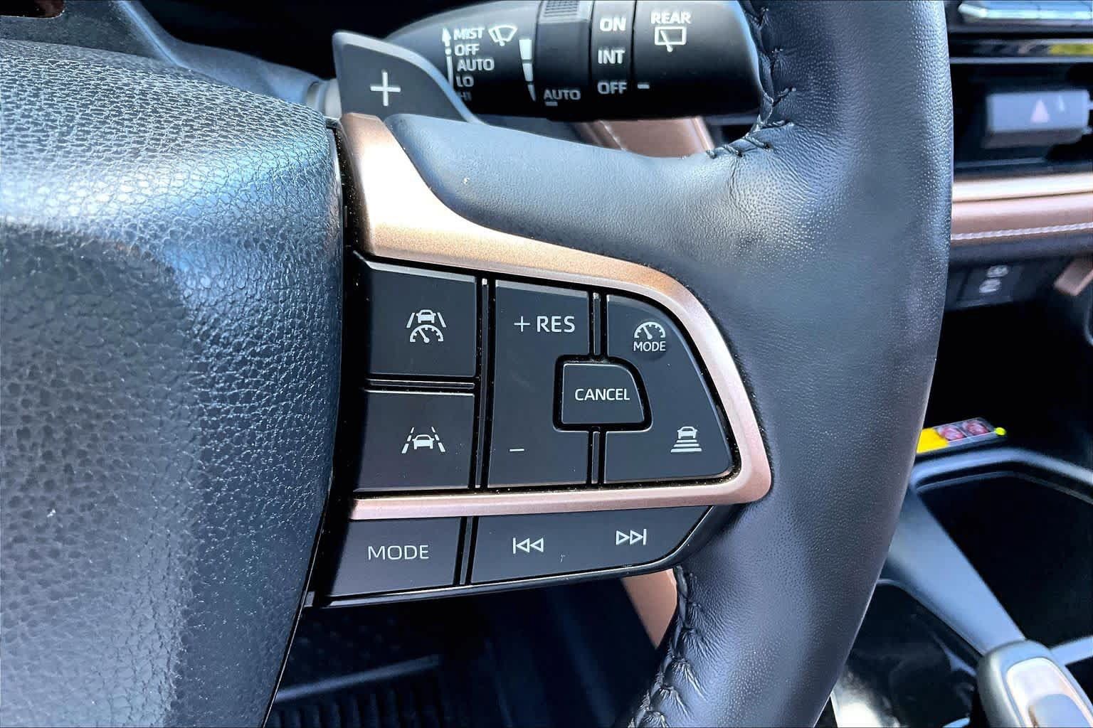 Used 2025 Toyota Grand Highlander AWD Hybrid image 24