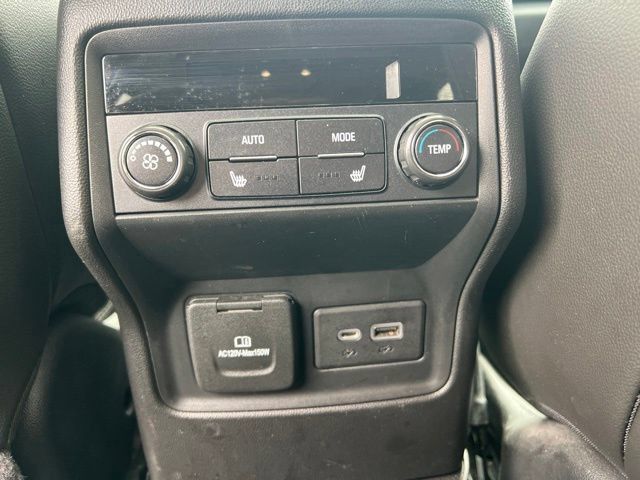 Used 2020 GMC Acadia Denali w/ Technology Package AWD/4WD image 34