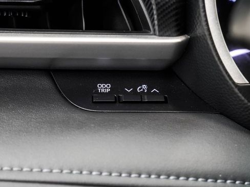Used 2023 Toyota Highlander XSE FWD image 42