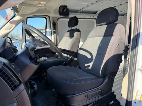 Used 2018 RAM ProMaster 1500 w/ Interior Convenience Group image 9