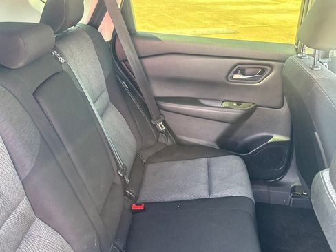 Certified 2025 Nissan Rogue SV FWD image 31