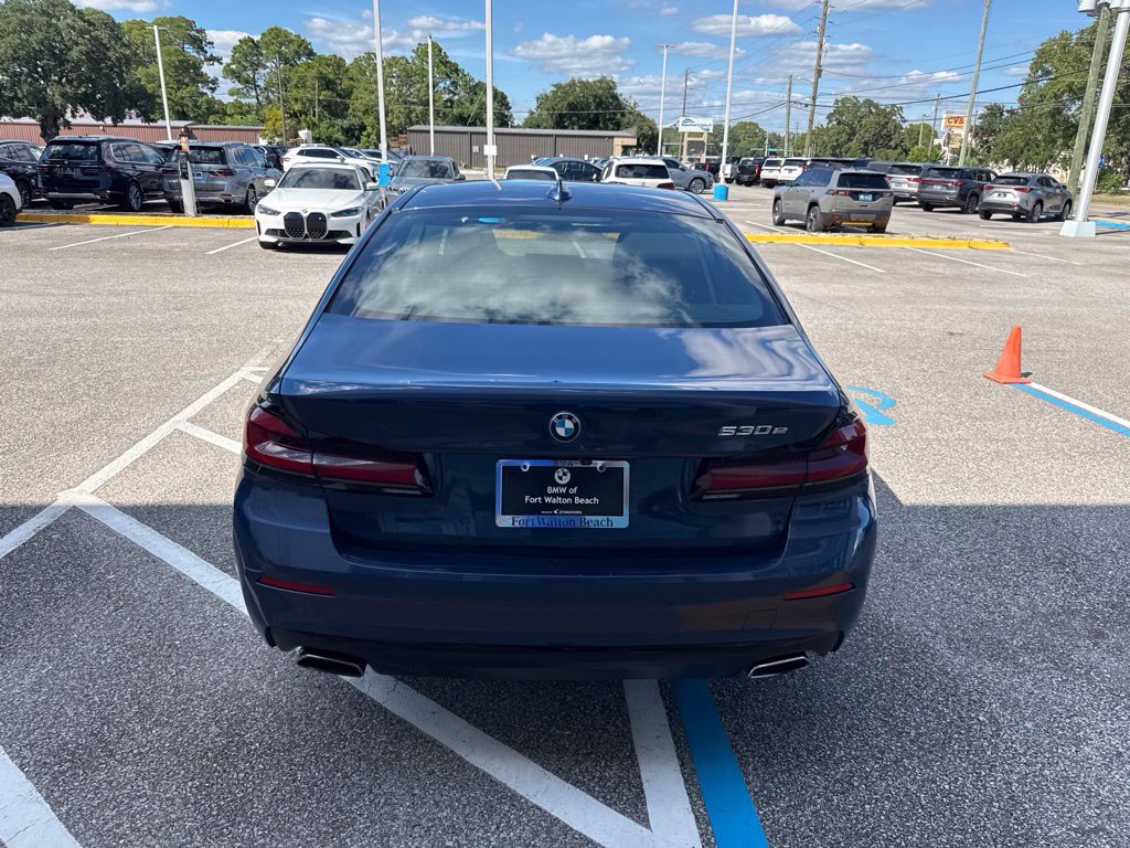 Used 2023 BMW 530e w/ Executive Package RWD image 8
