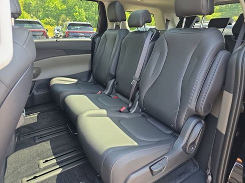 New 2026 Kia Carnival SX FWD image 6