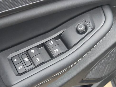 New 2025 Jeep Grand Cherokee Laredo w/ Luxury Tech Group I image 23