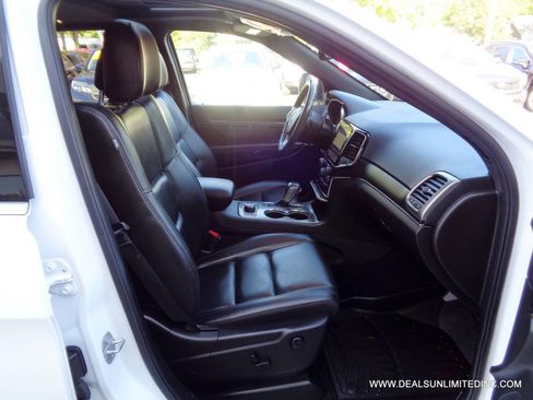 Used 2020 Jeep Grand Cherokee Limited image 26