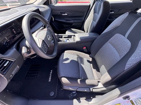 New 2026 Nissan Sentra SV image 9