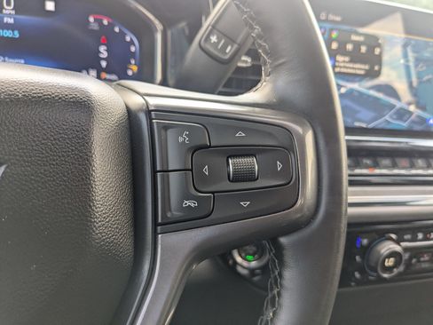 Used 2025 Chevrolet Silverado 2500 ZR2 w/ Technology Package AWD/4WD image 22